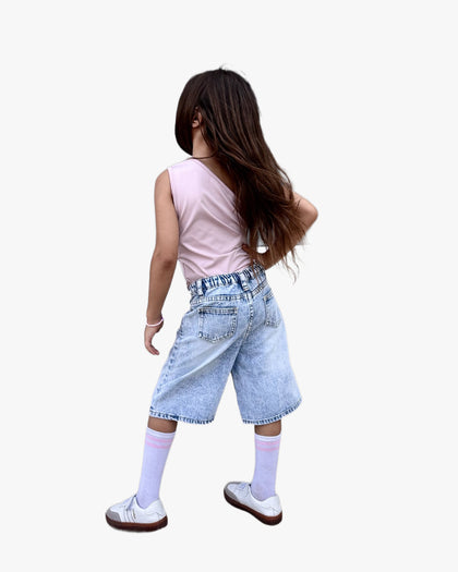 شورت جينز بناتي أزرق فاتح واسع