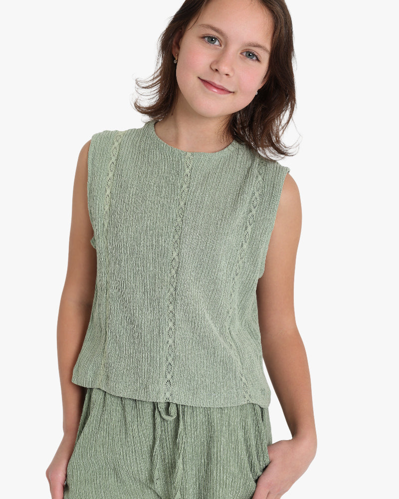 COLOR::Olive