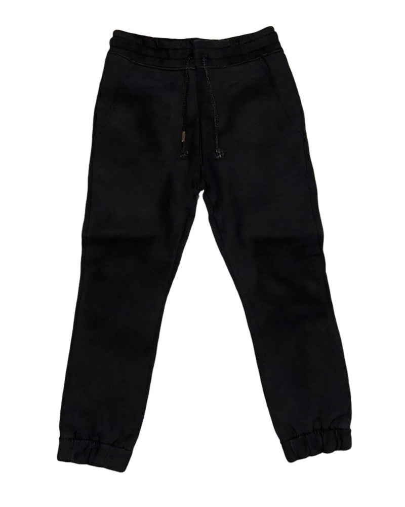 COLOR::Black