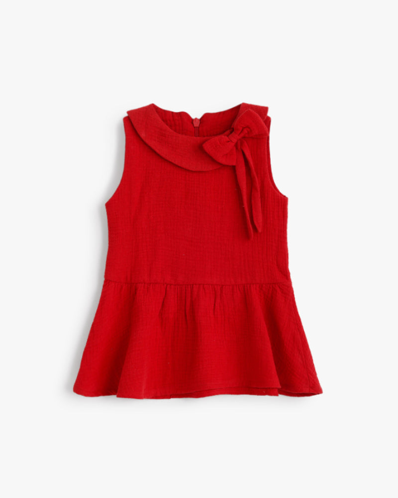 COLOR::Red