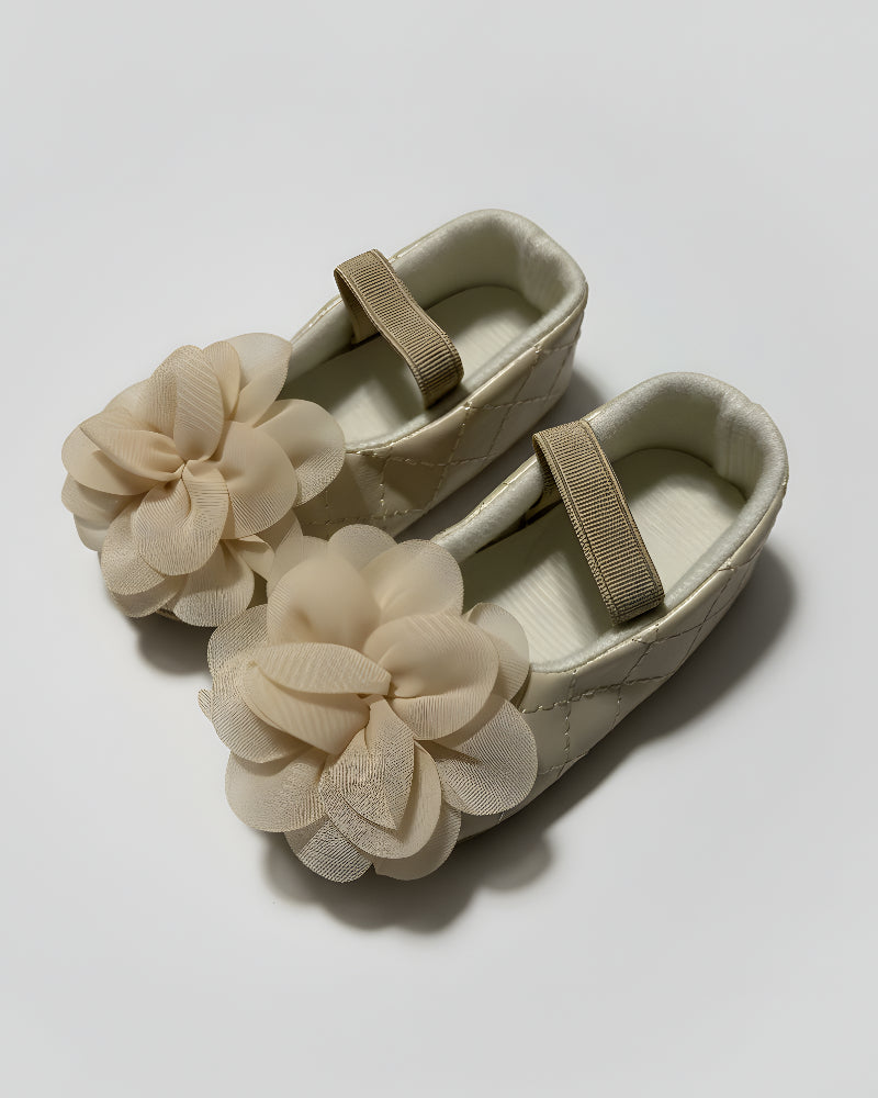 COLOR::Beige