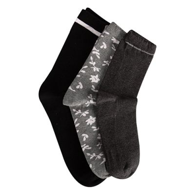 A Pack Of 3 Pieces Long Printed Socks MultiColoure