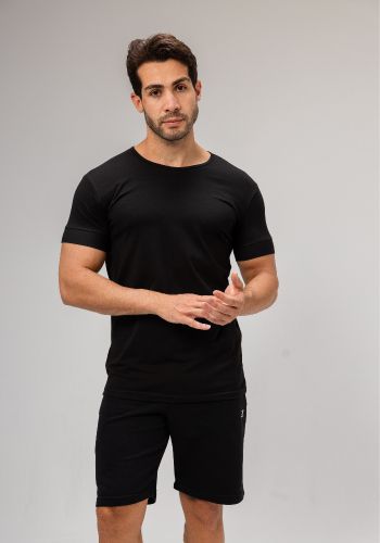 قميص داخلي نصف كم أسود للرجال