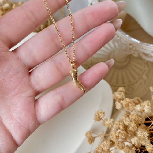 Glossy Copper Necklace for Daily Glam