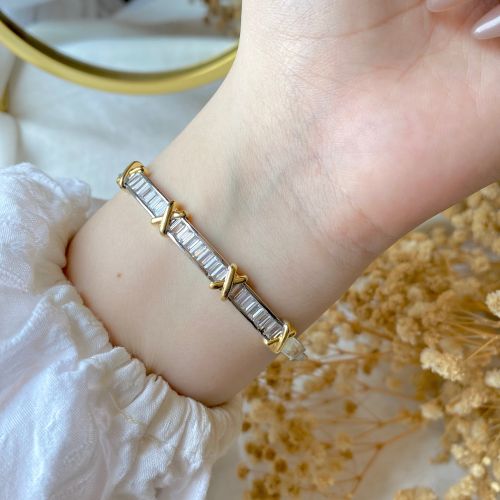 Smooth Bangle