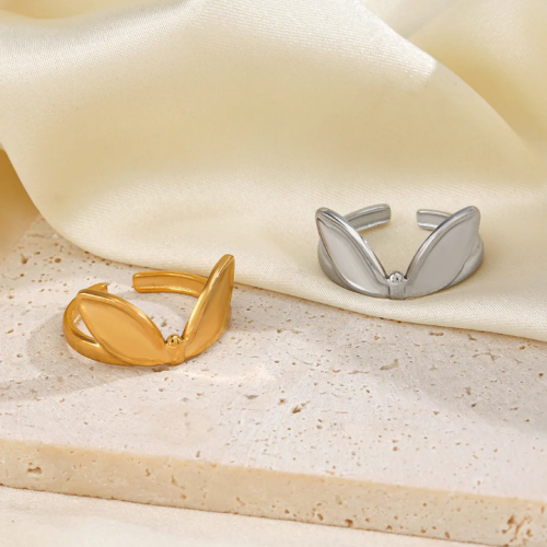 /1/7/175457464950561-gold-plated-ring_1_.png