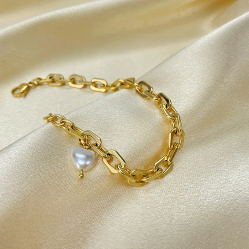 /1/7/175475757730586_gold_plated_bracelet_1_.png