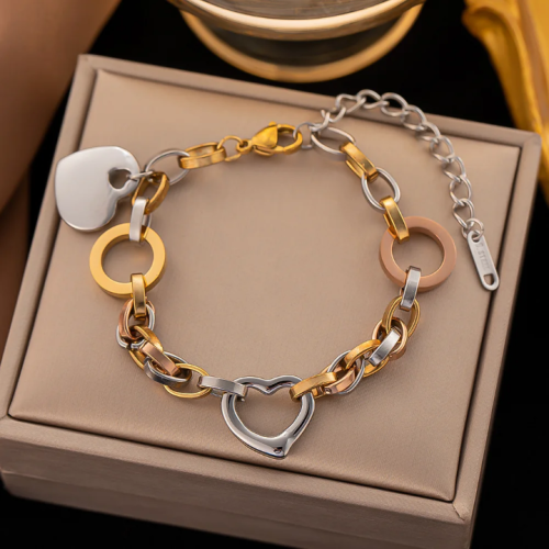 /1/7/175476058130584_gold_plated_bracelet_1_.png