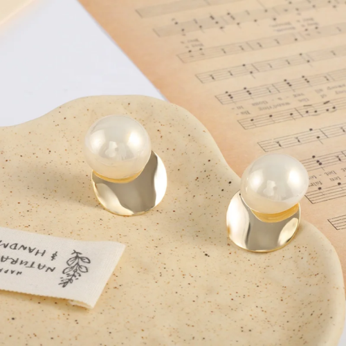 /1/7/175477555640454-gold-plated-earrings_1_.png