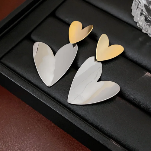 /1/7/175477555740456-gold-plated-earrings_1_.png