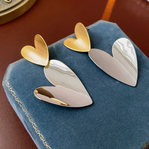 /1/7/175477555740456-gold-plated-earrings_1_.png