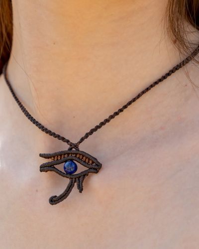 Horus eye lapis lazuli pattern macrame necklace.