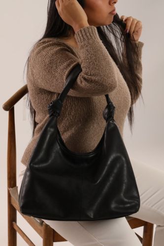 The Everyday Leather Bag 