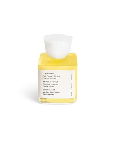 Warmy forest is a Woody fragrance for women and men.