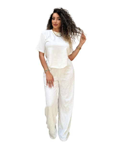 Capri’s White Set