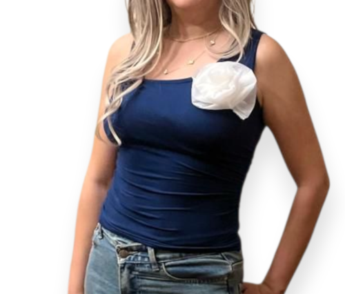 One shoulder flower 