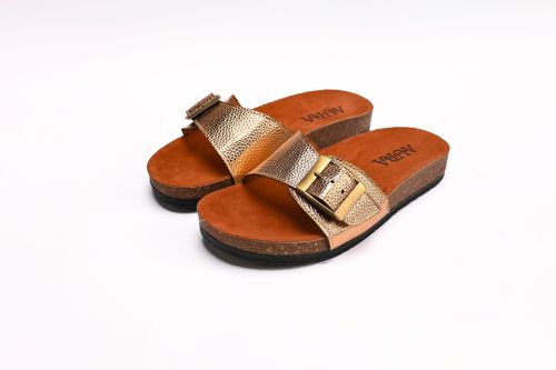 Leya-Copper-39