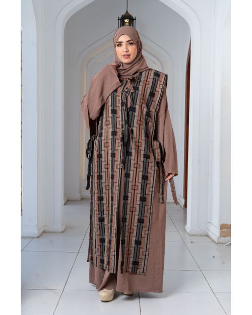 Abaya with two inner pockets