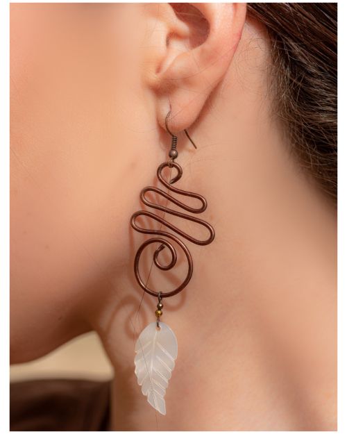 Handcrafted feather sell earring 