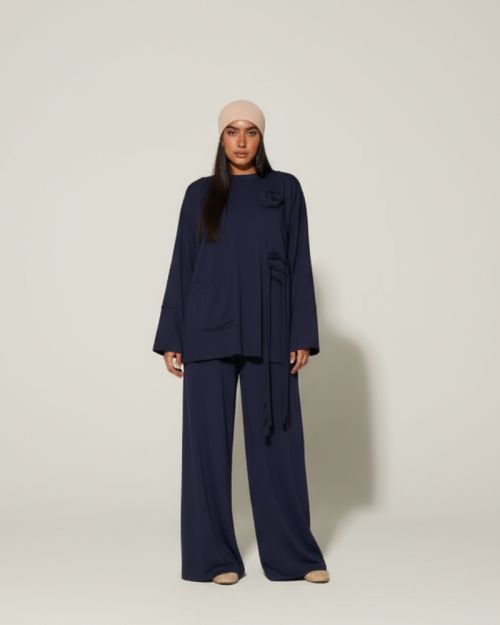 Worood Comfy Set with Pin-Dark Blue