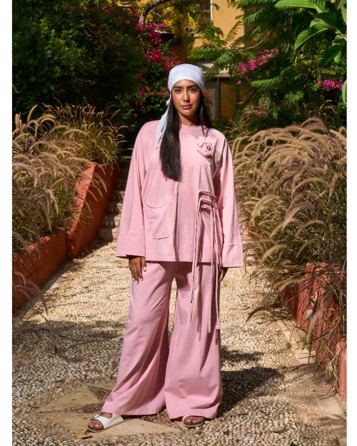 Worood Comfy Set with Pin
