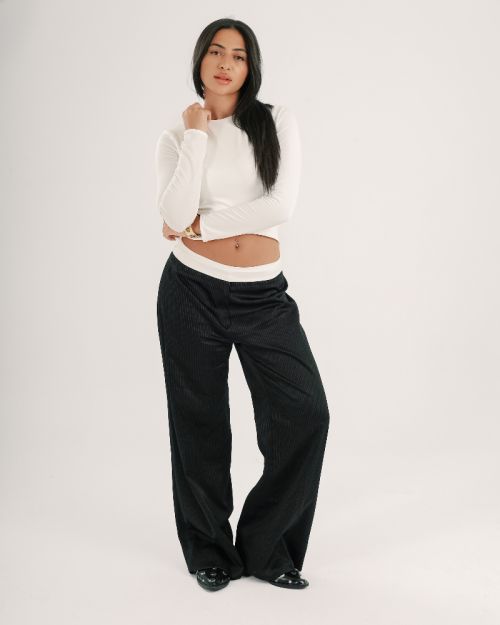 Cut-Out Crop – Fatal Bite-White-M