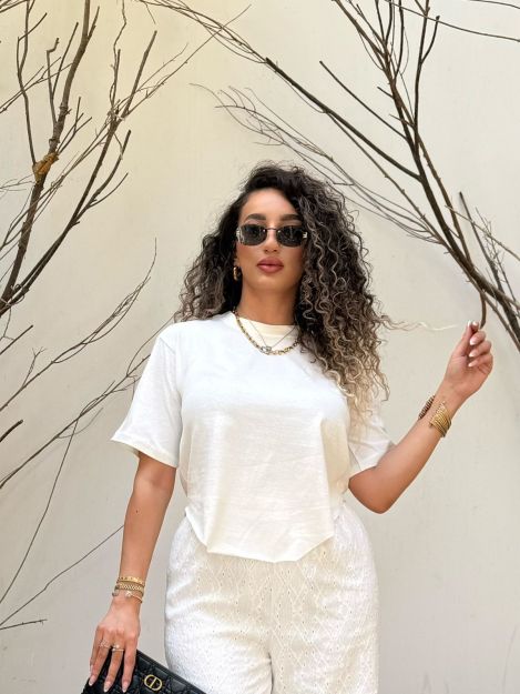 Capri’s White Tee (Non transparent)-S