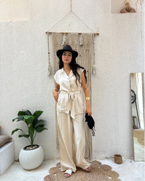 Linen/Cotton Set. 