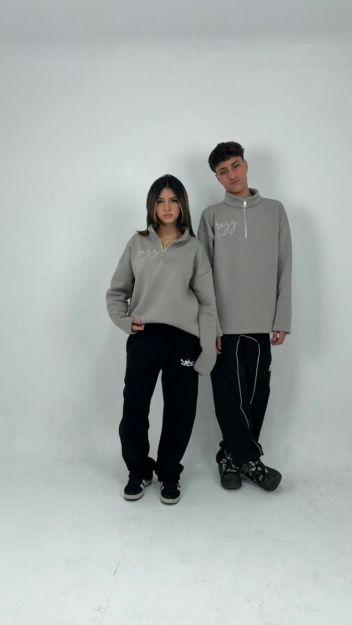 Pearl quarter zipper