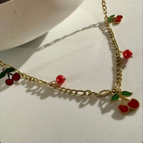 Cheery necklace 