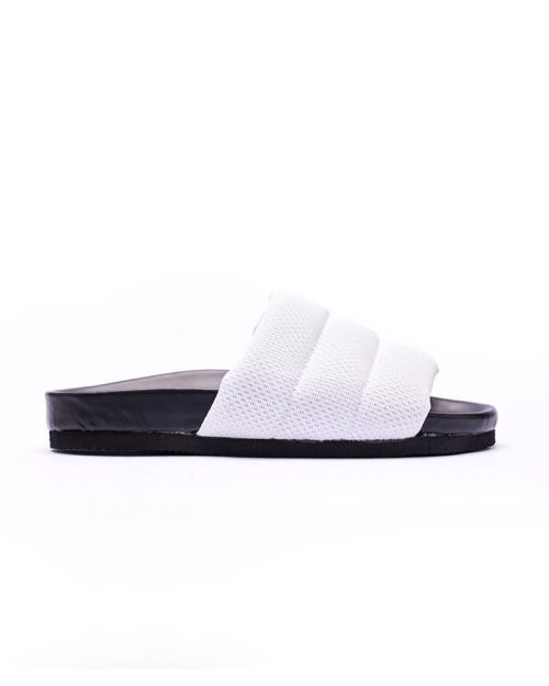Hinchada Slipper.