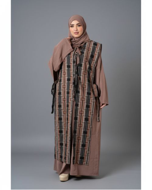 Abaya with two inner pockets