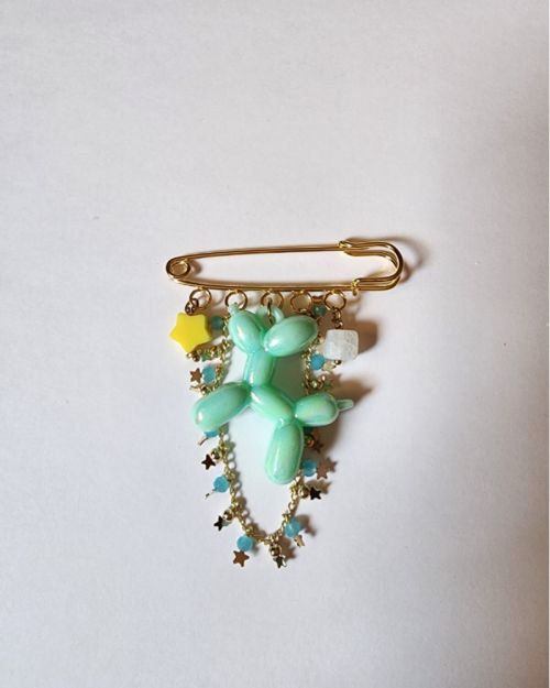 Cute Puppy pin-Mint