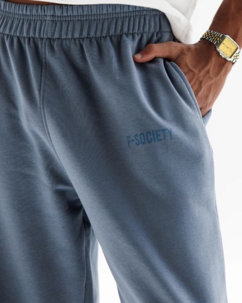Men&rsquo;s Grey Pants with Minimal Logo 
