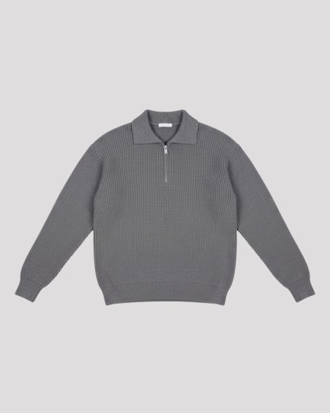 Minimal Quarter Zip Pullover