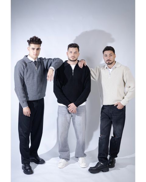 Minimal Quarter Zip Pullover